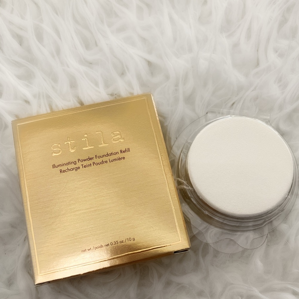 Stila illuminating  powder foundation  60 watts